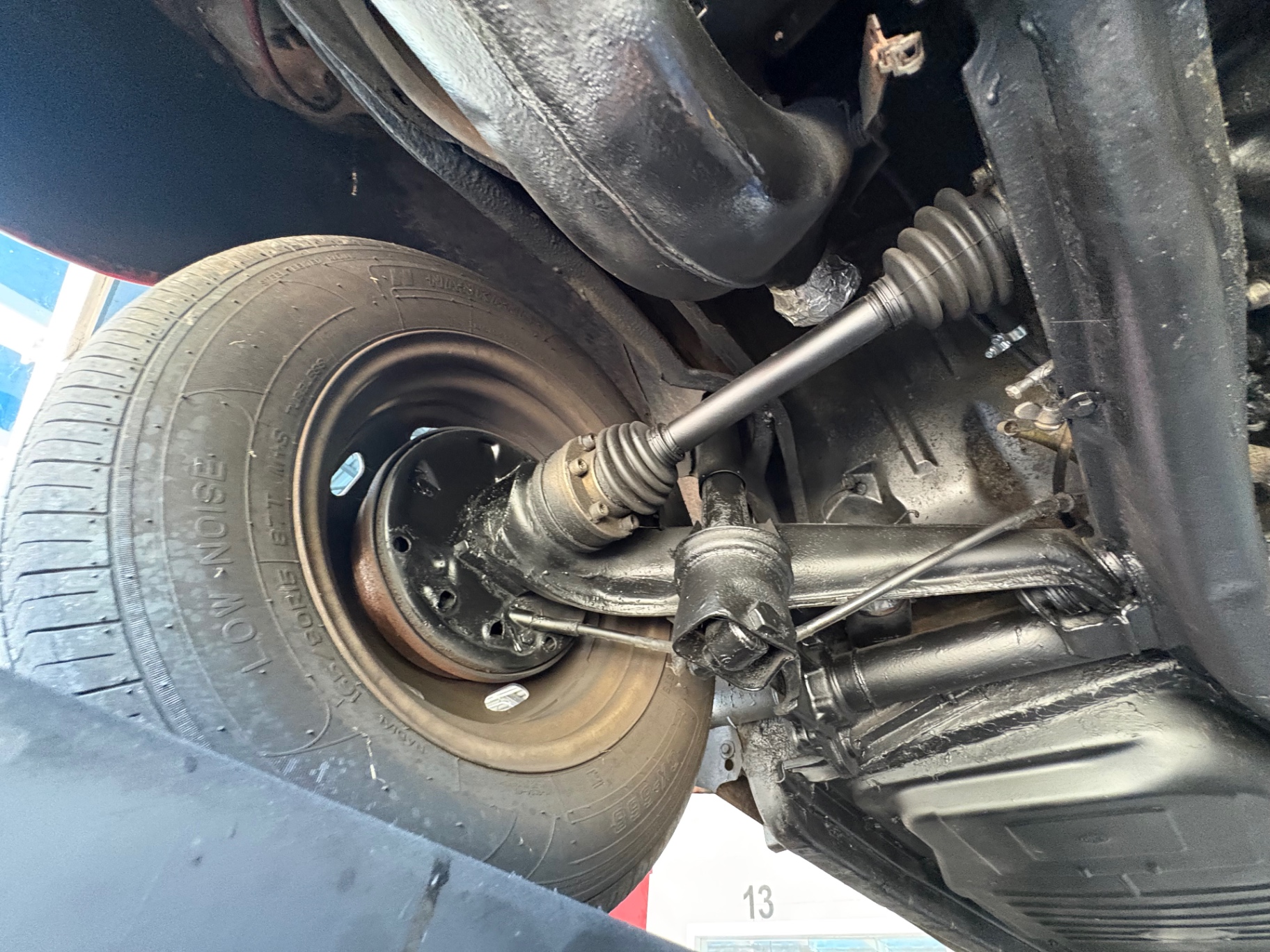 Vehicle photo 45