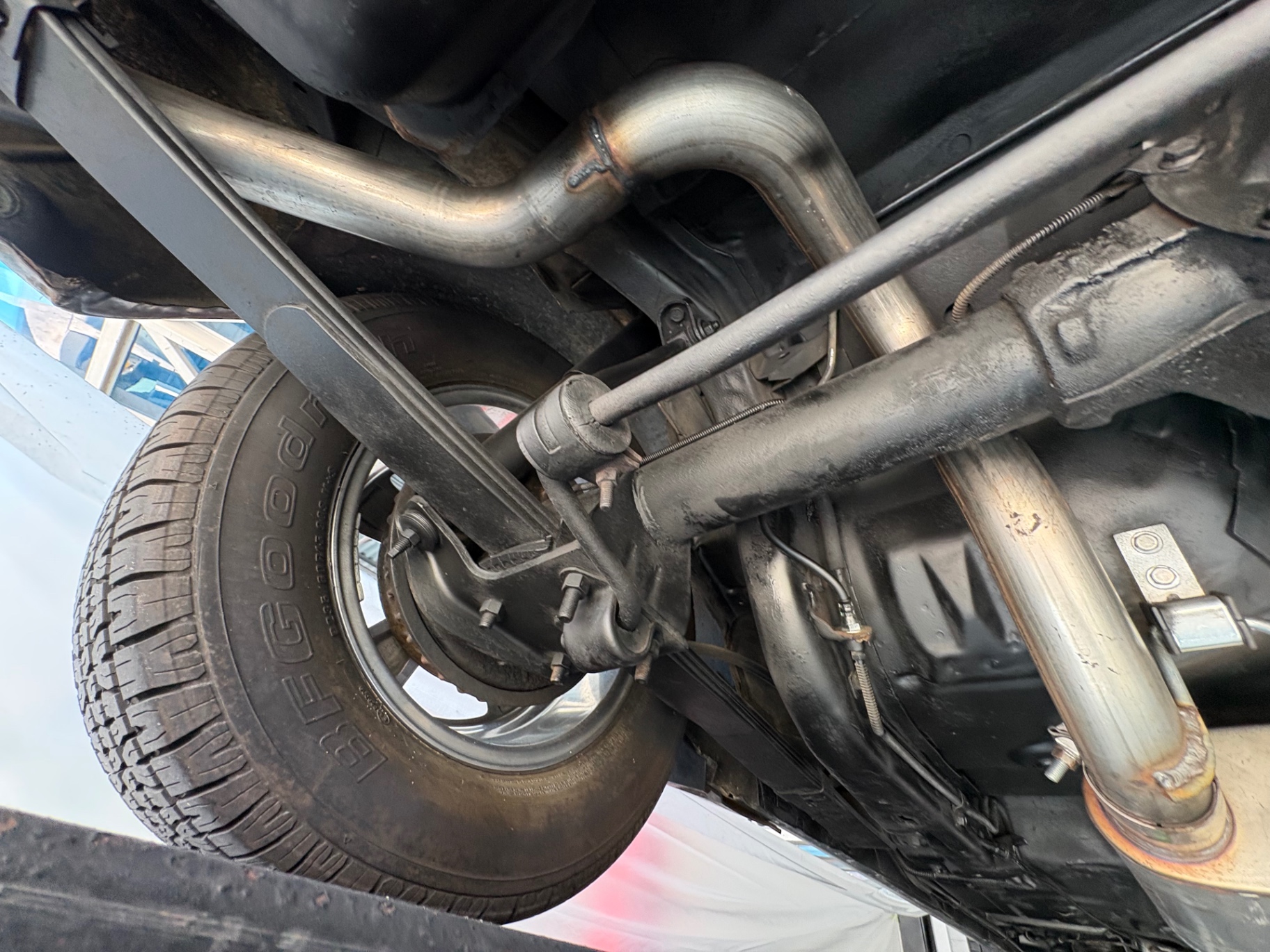 Vehicle photo 47