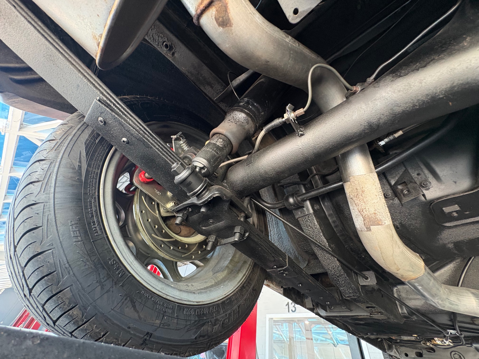 Vehicle photo 49
