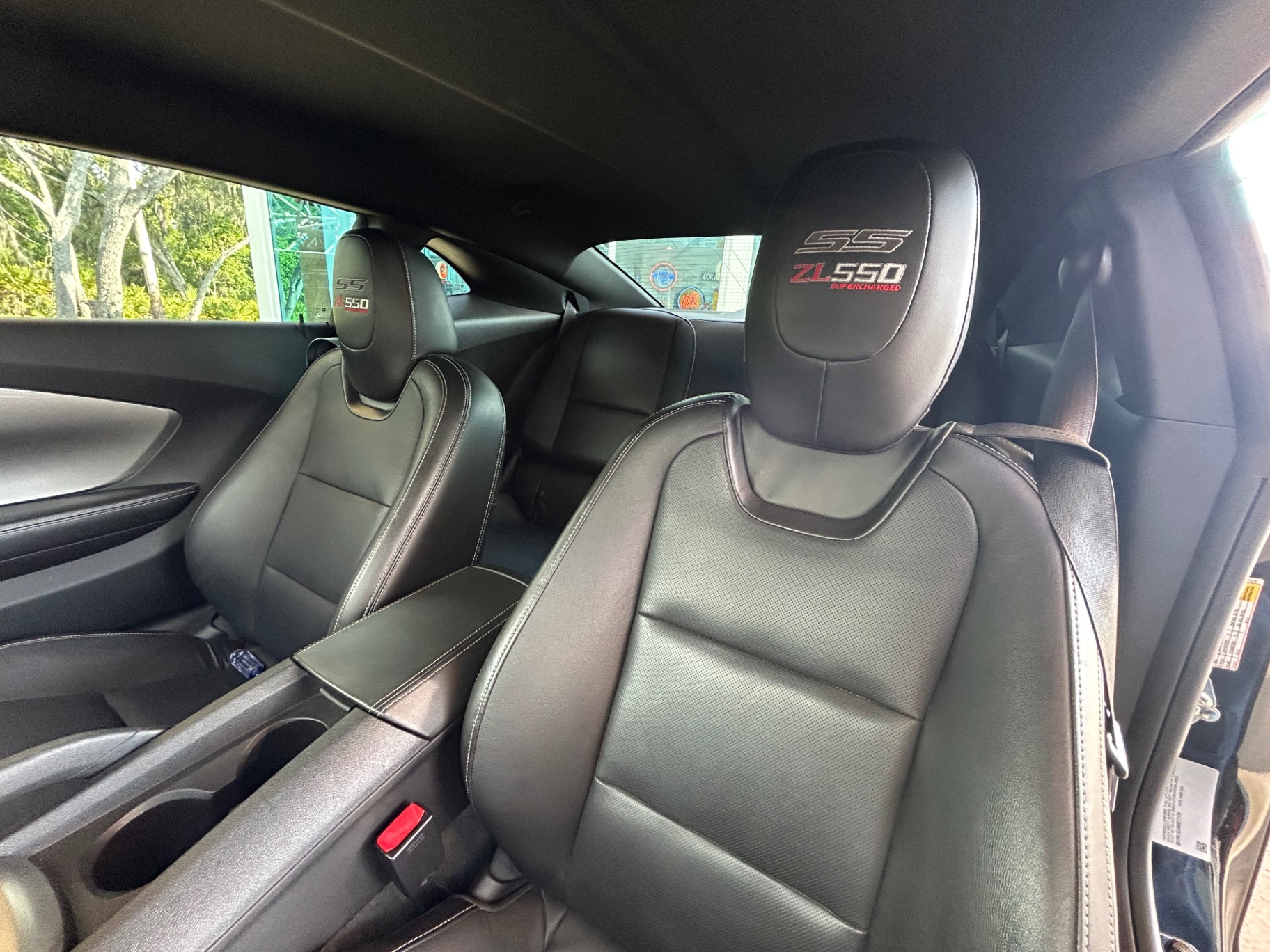 Vehicle photo 22