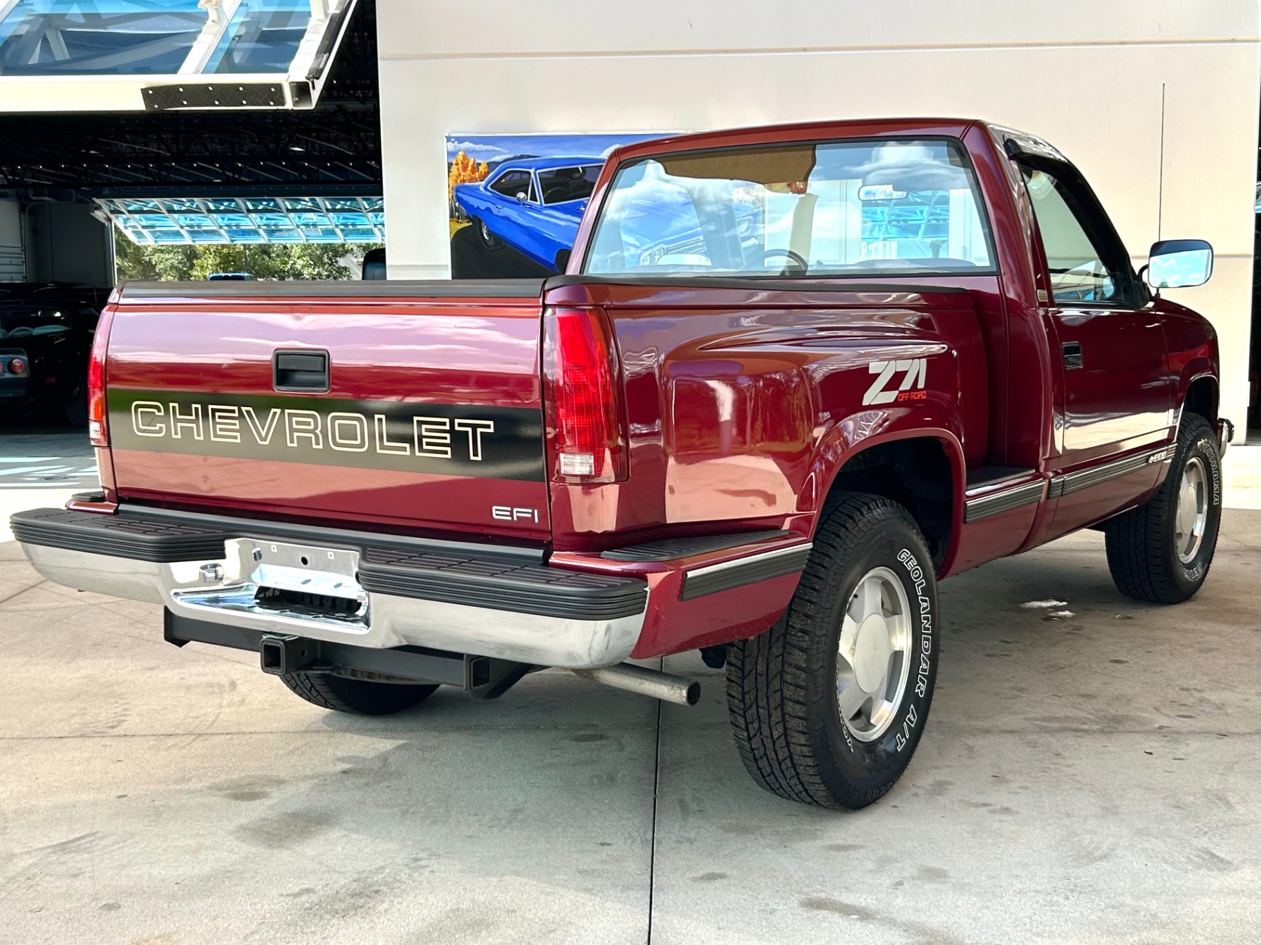 Vehicle photo 5