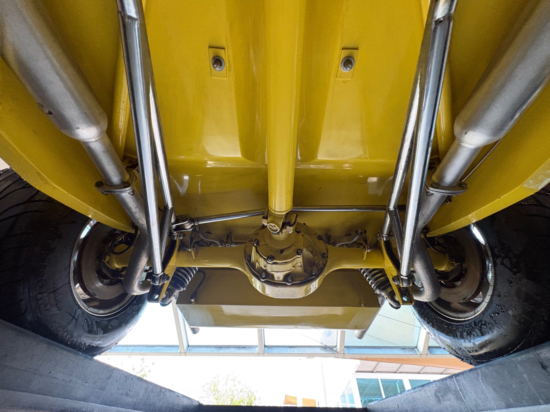 Vehicle photo 57