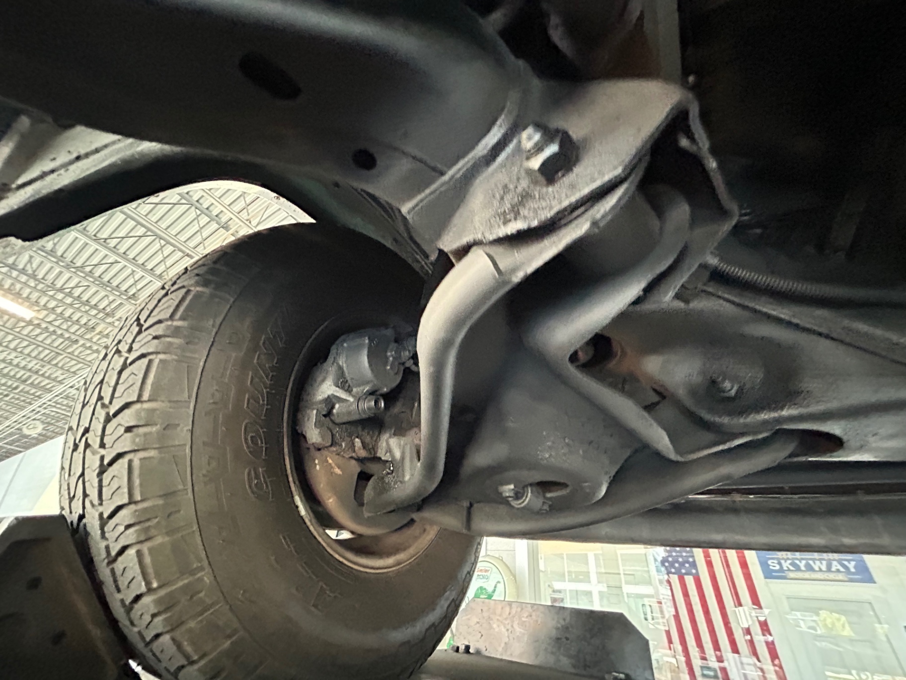 Vehicle photo 44