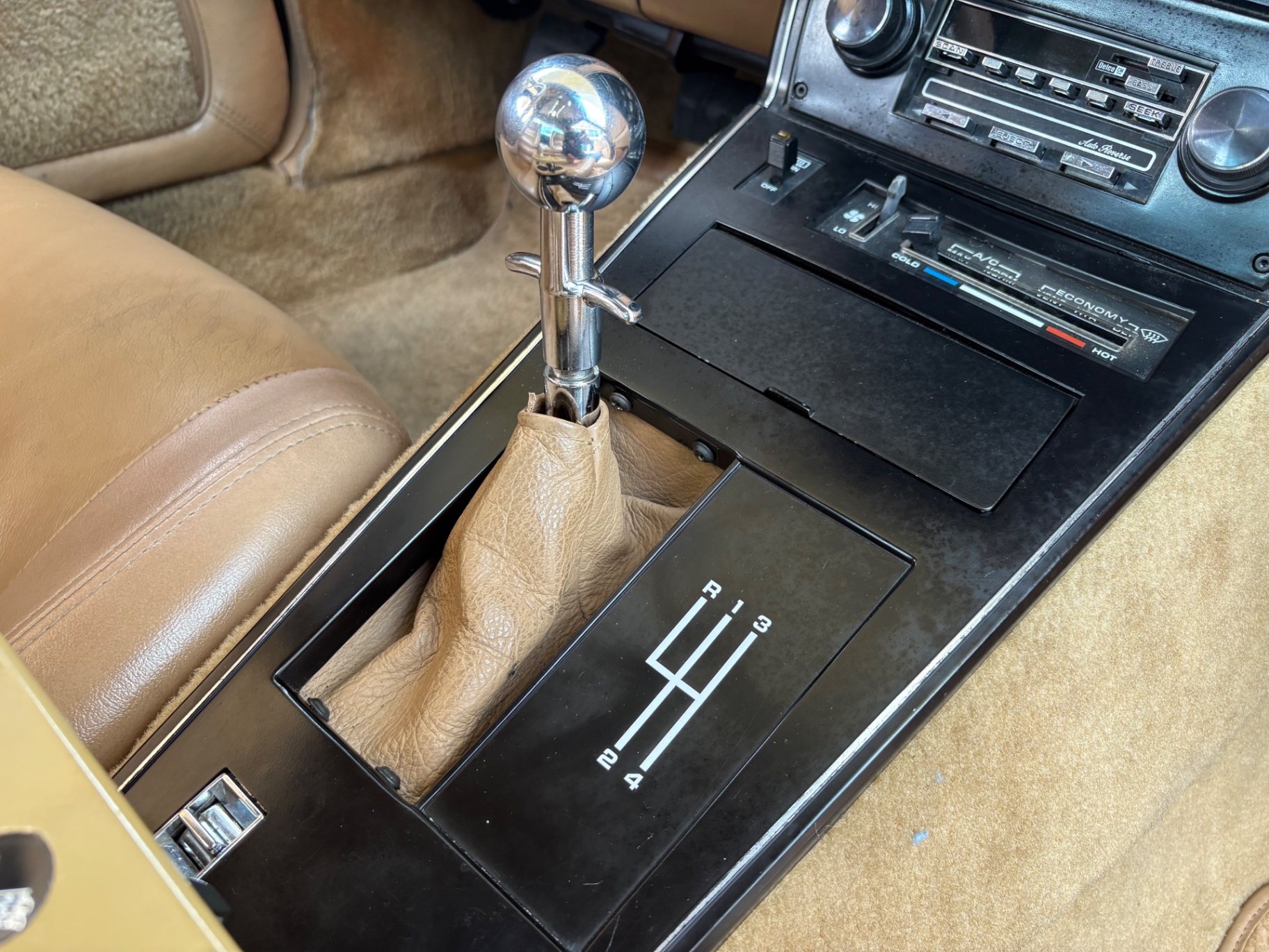 Vehicle photo 42