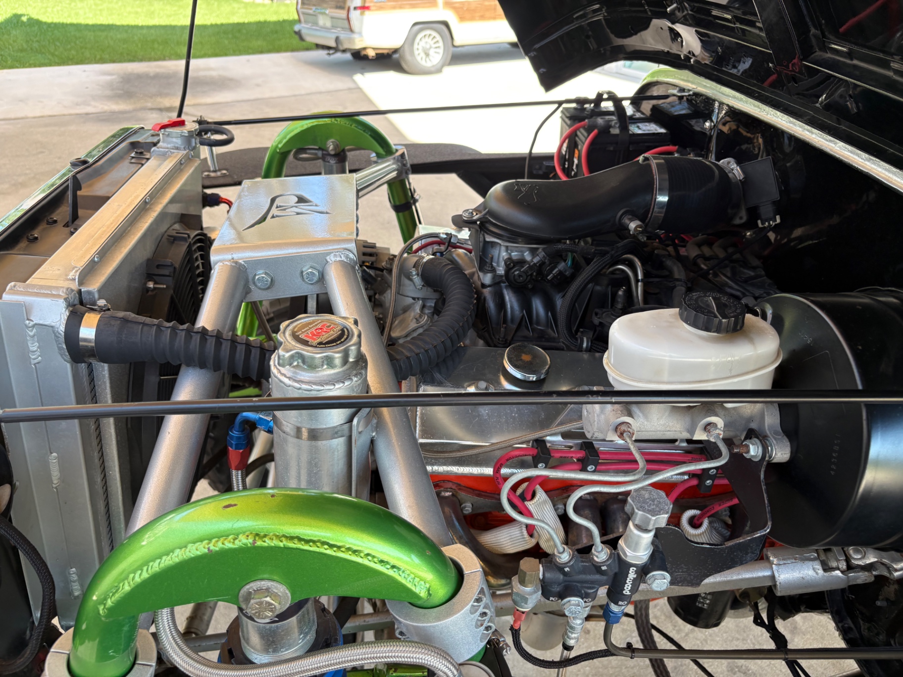 Vehicle photo 29