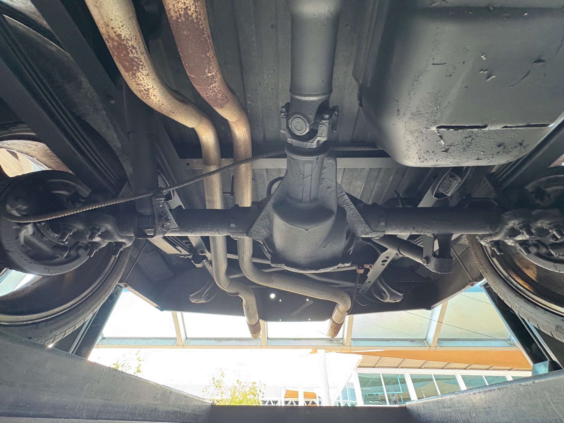 Vehicle photo 48