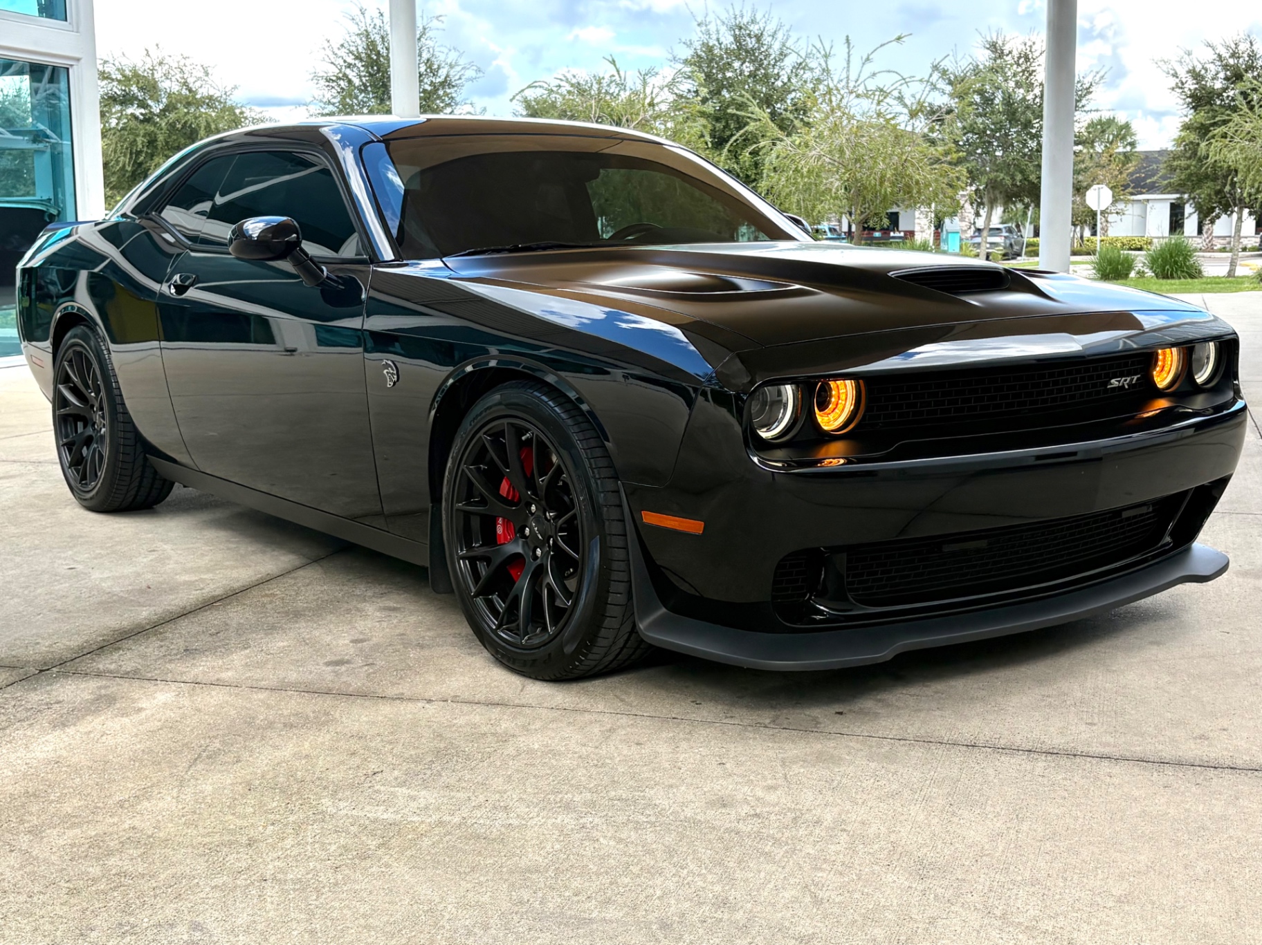 Vehicle photo 4