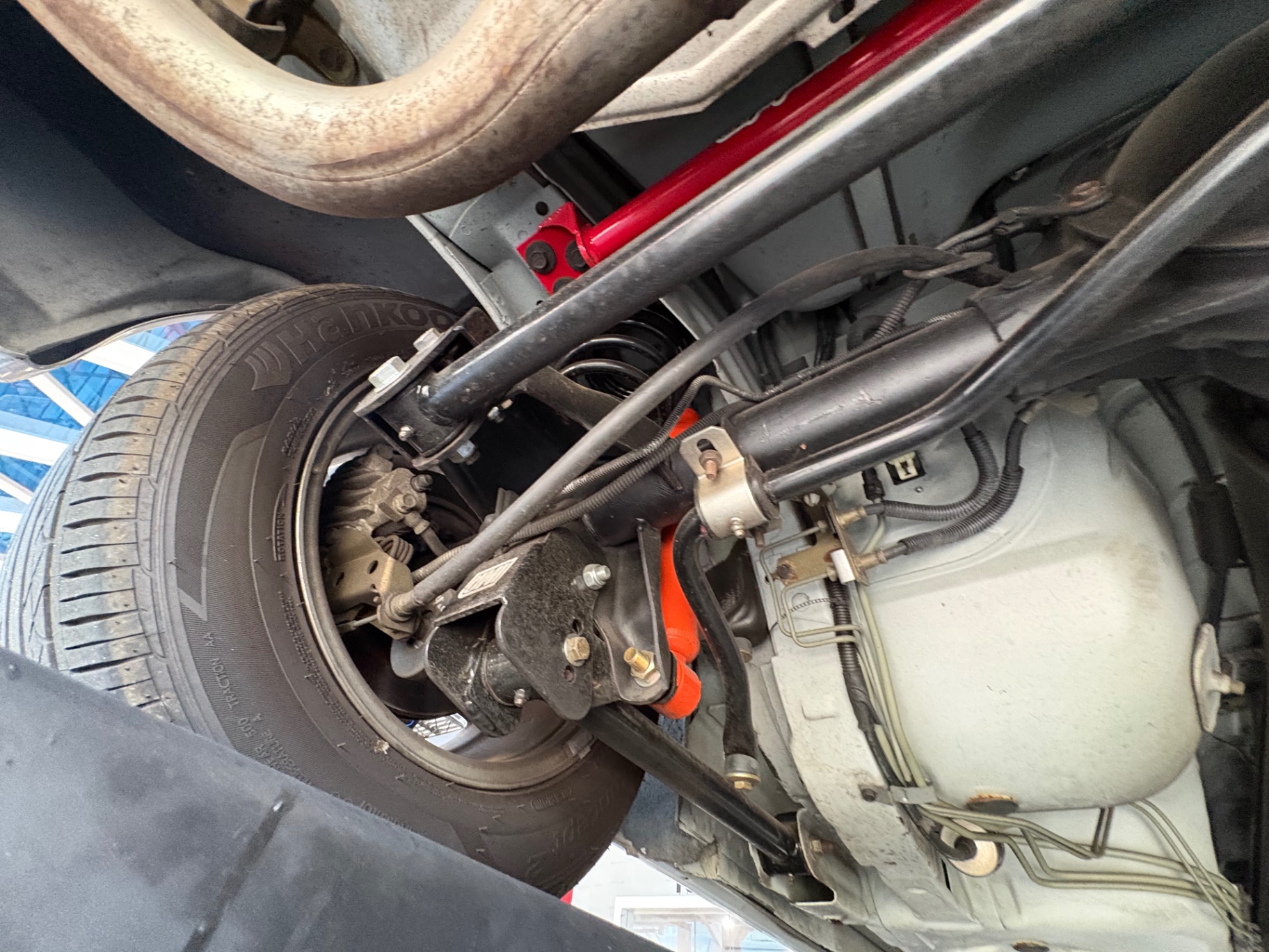 Vehicle photo 42