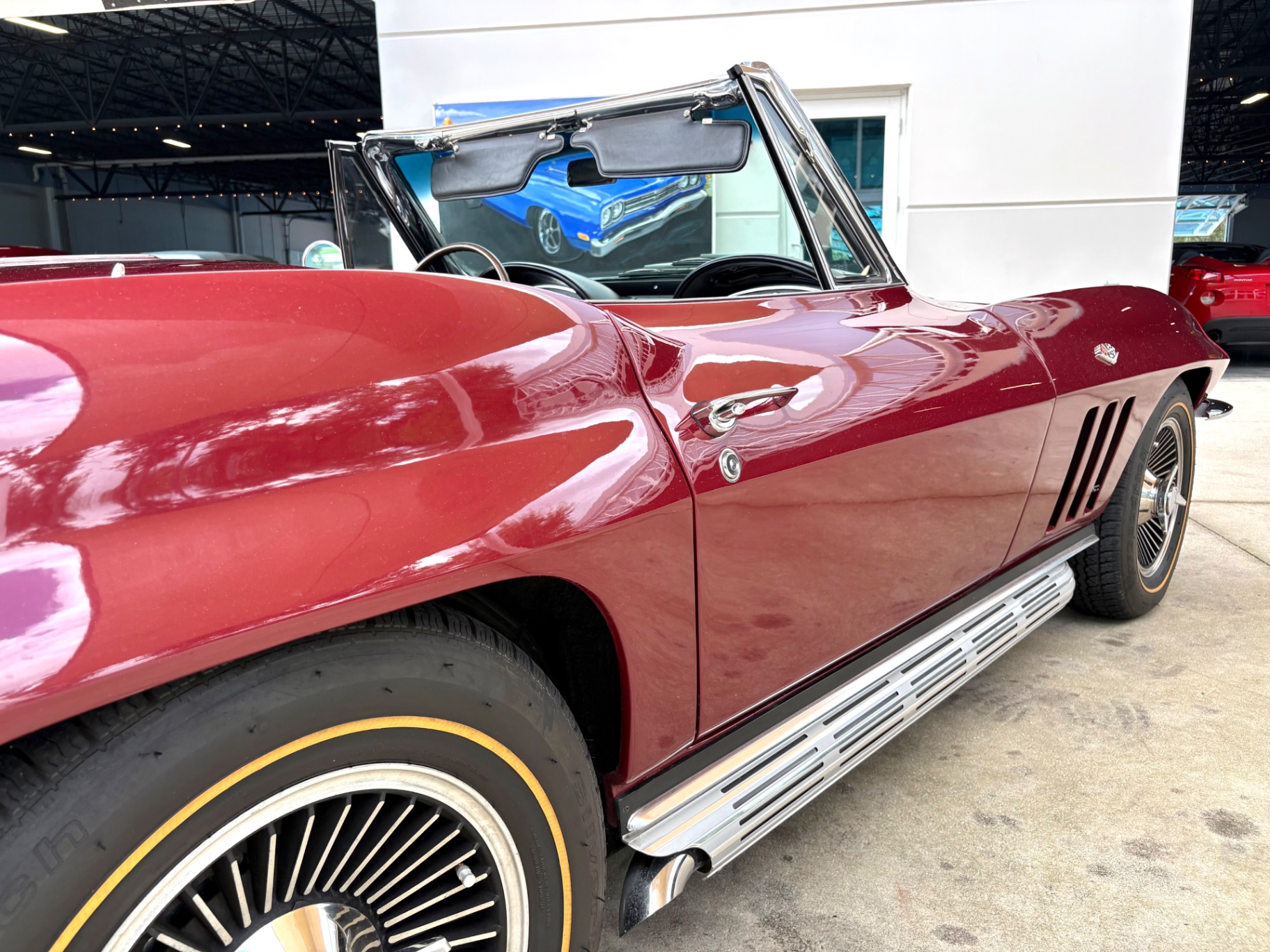 Vehicle photo 17