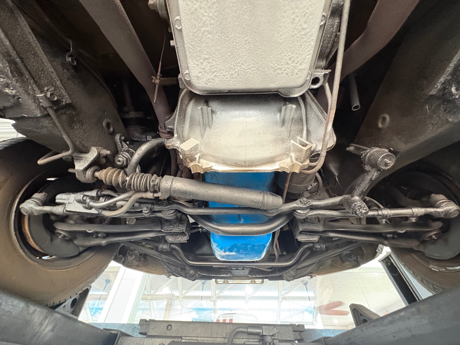 Vehicle photo 56