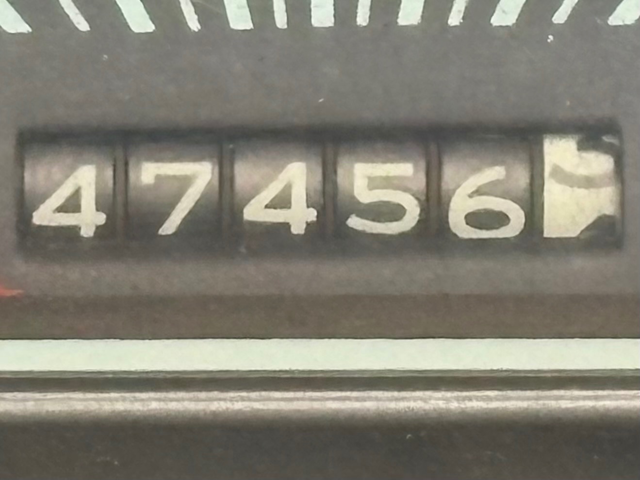 Vehicle photo 25