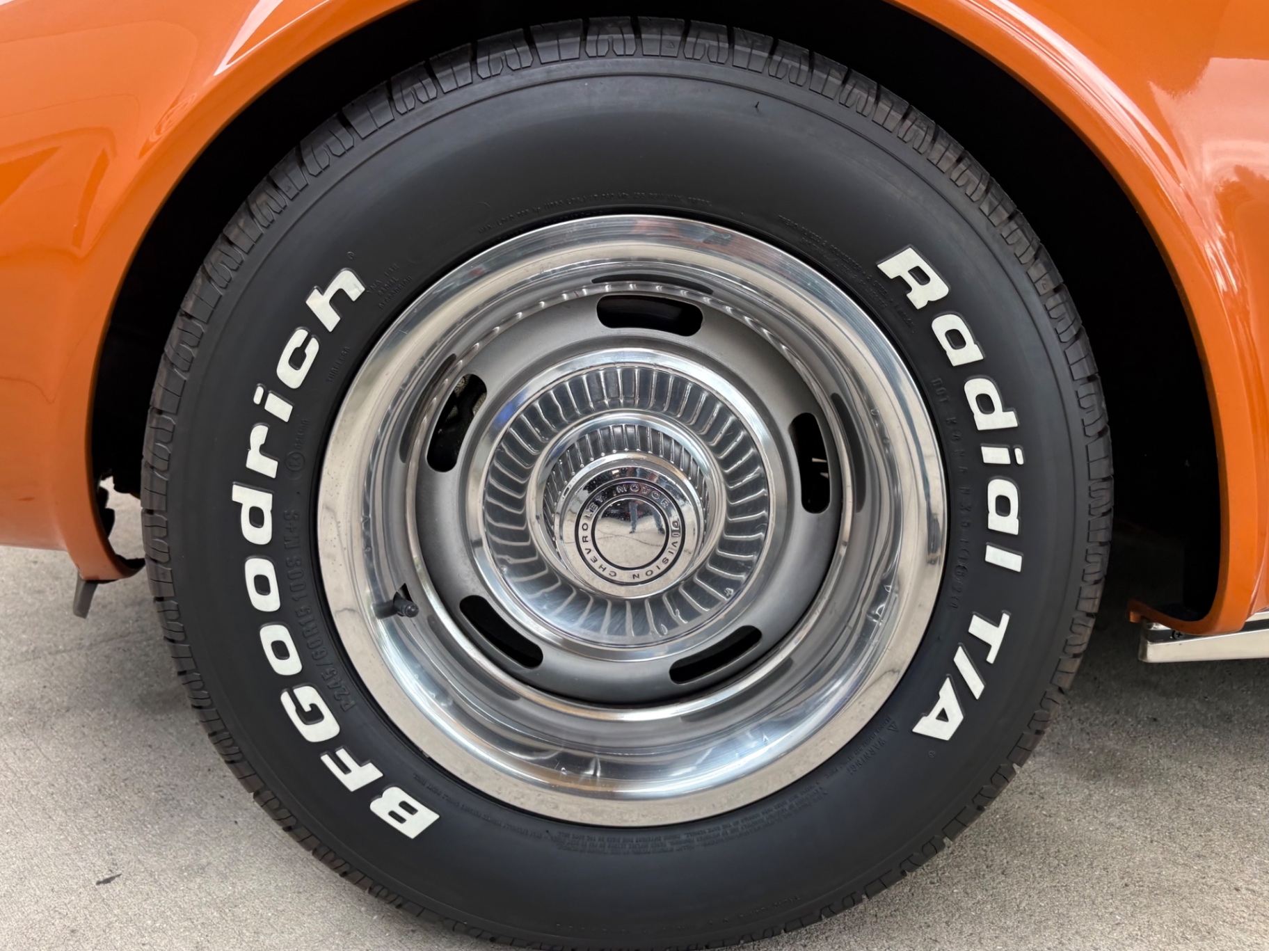 Vehicle photo 27