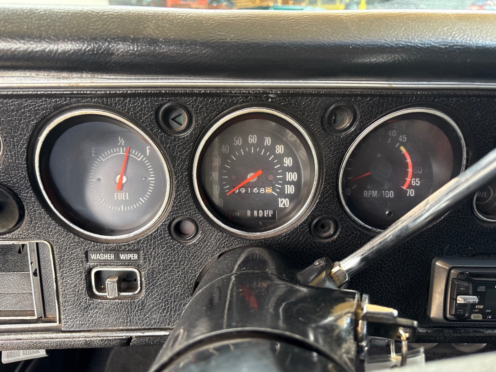 Vehicle photo 40