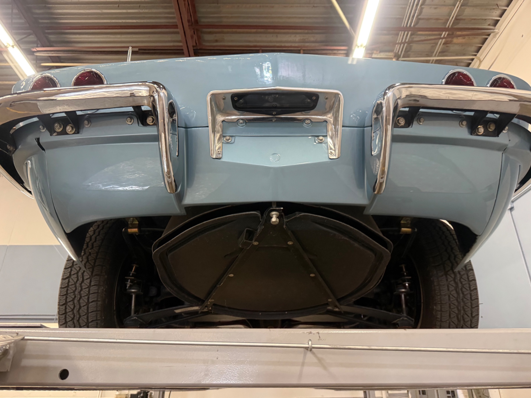 Vehicle photo 51