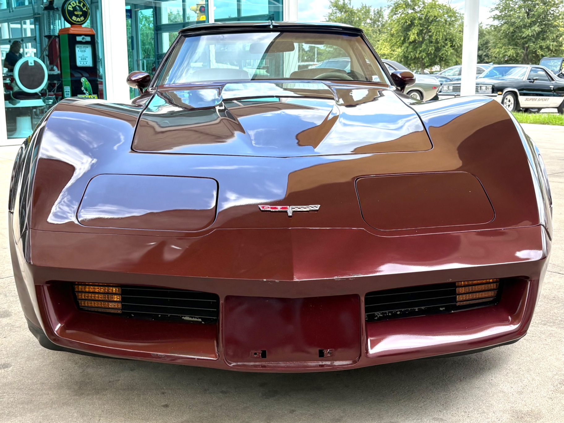 Vehicle photo 2