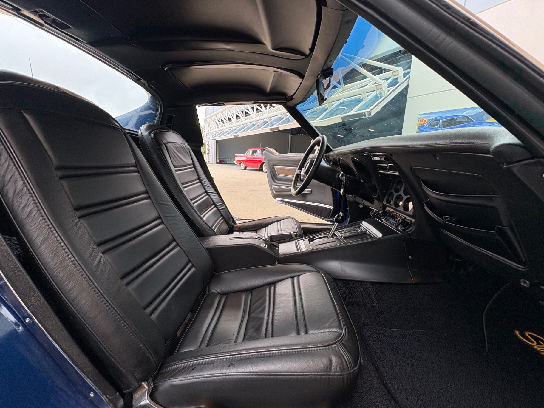 Vehicle photo 40