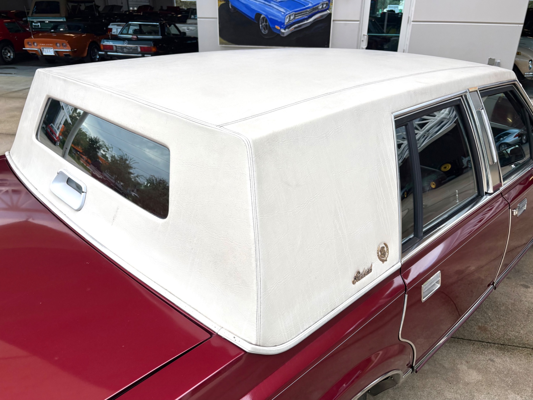 Vehicle photo 22