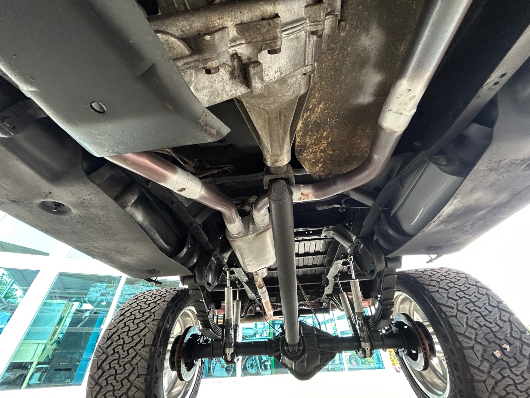 Vehicle photo 47