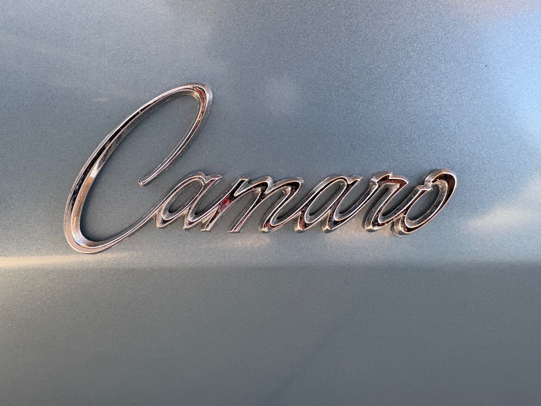 Vehicle photo 25