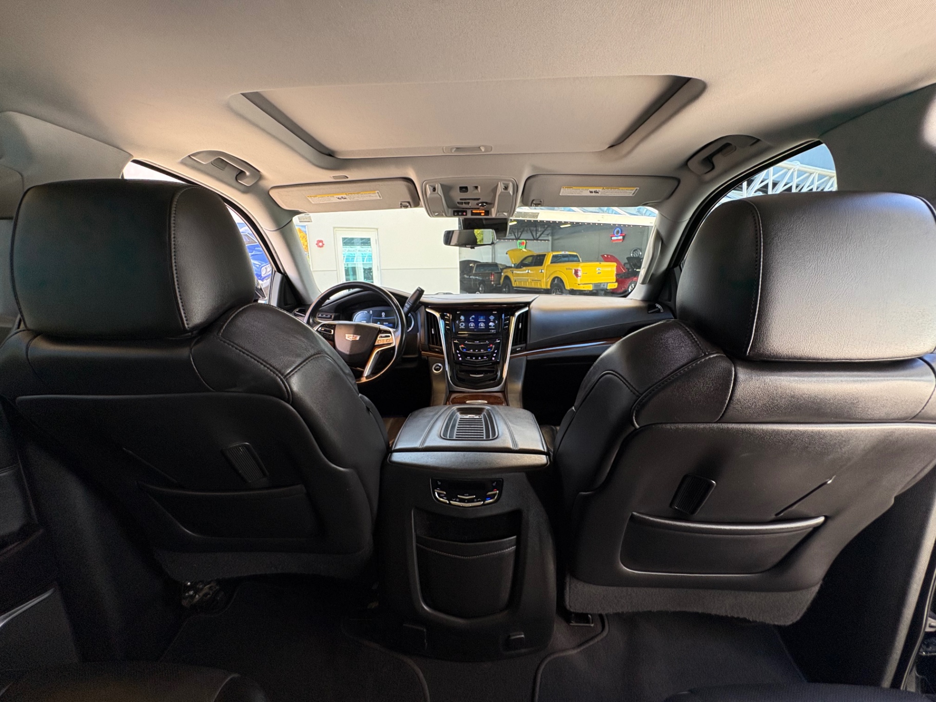 Vehicle photo 45