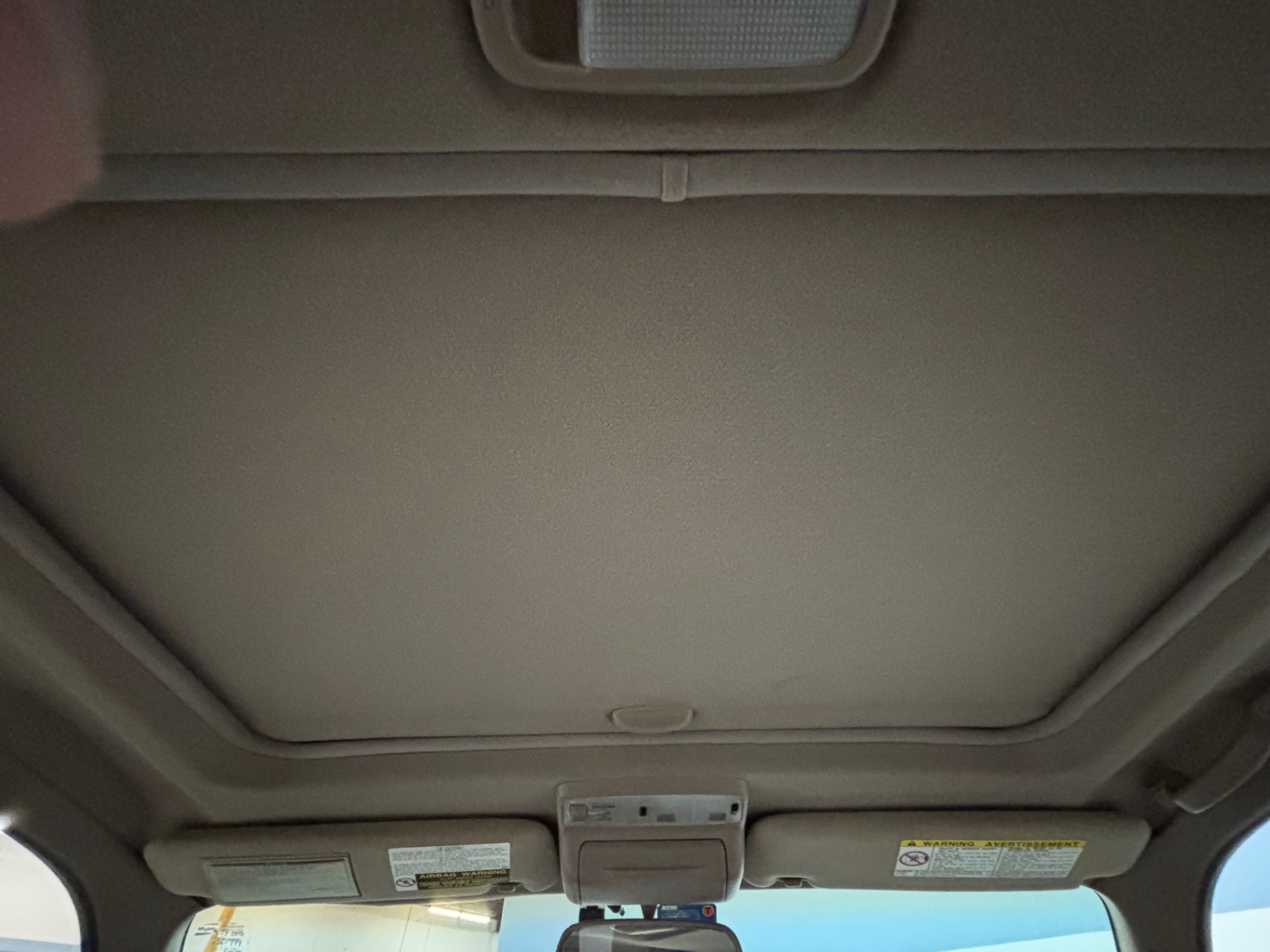 Vehicle photo 19