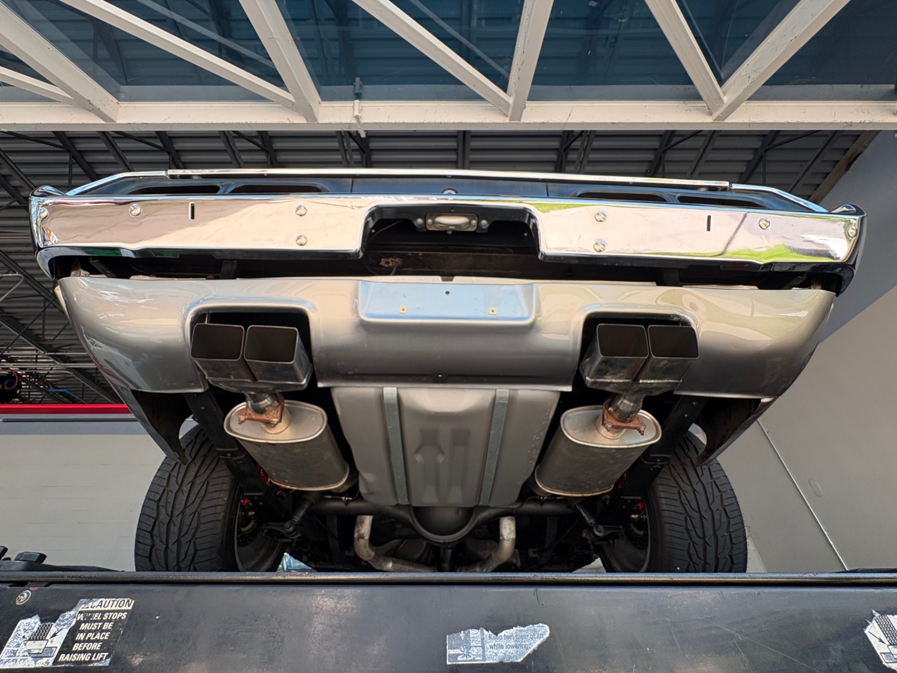 Vehicle photo 47