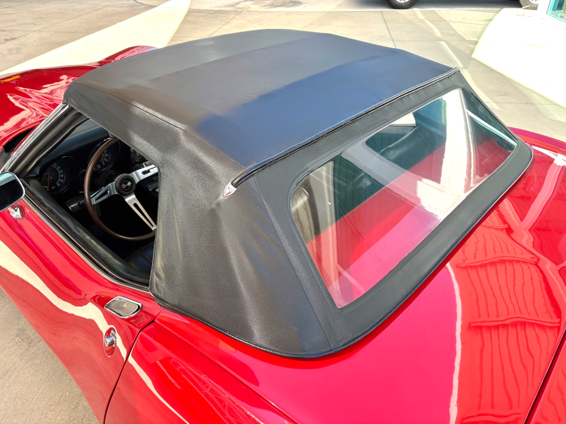 Vehicle photo 23