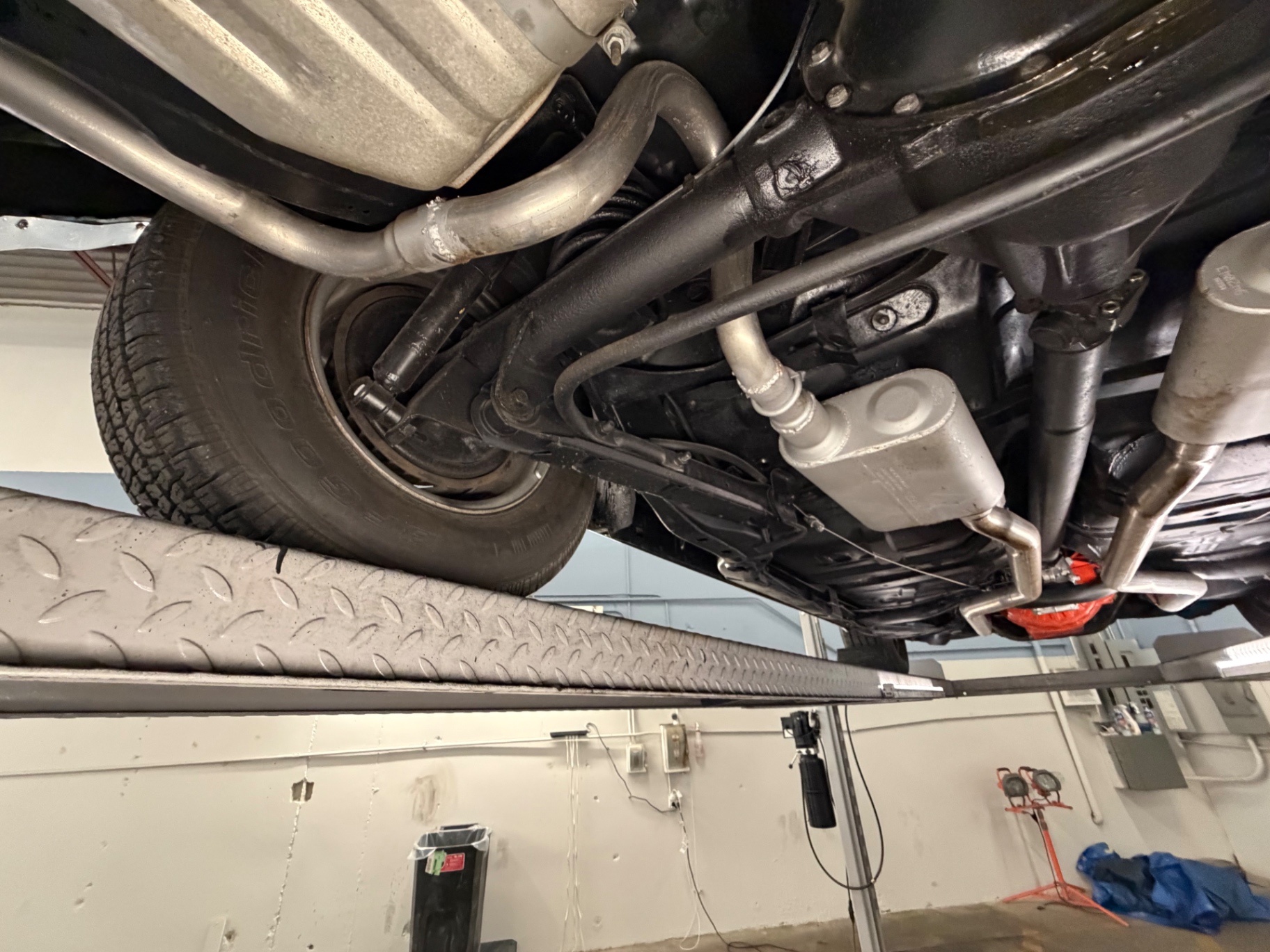 Vehicle photo 124