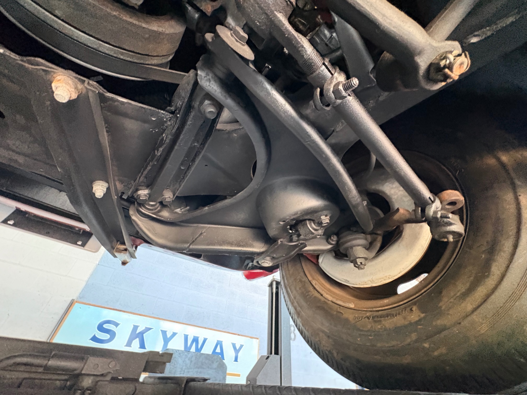 Vehicle photo 56