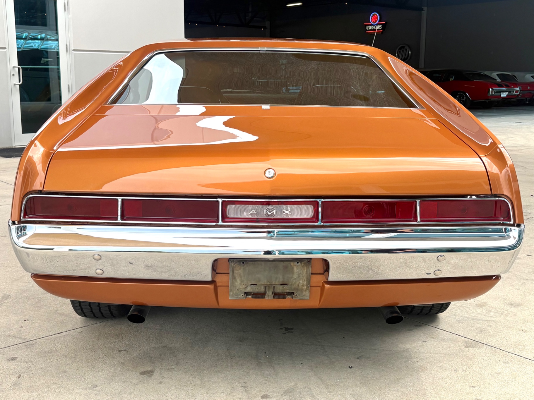 Vehicle photo 7