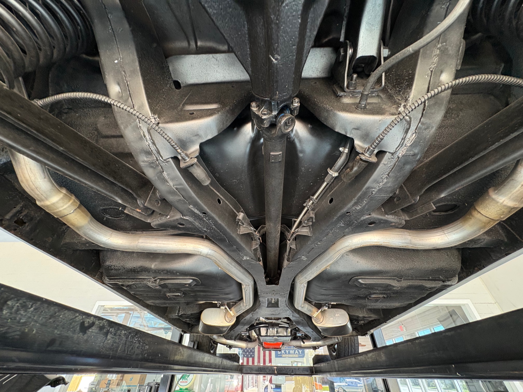 Vehicle photo 53