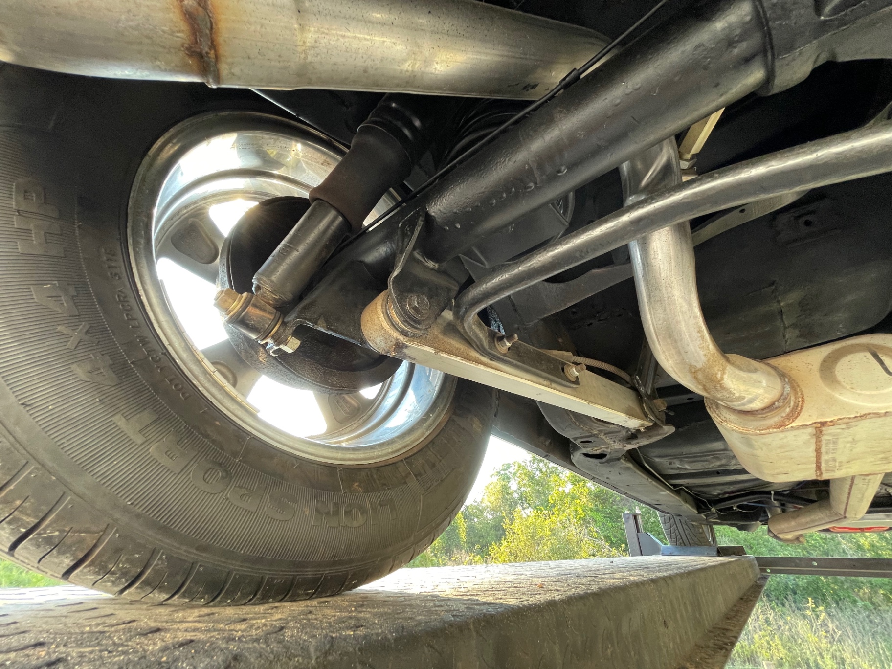 Vehicle photo 49