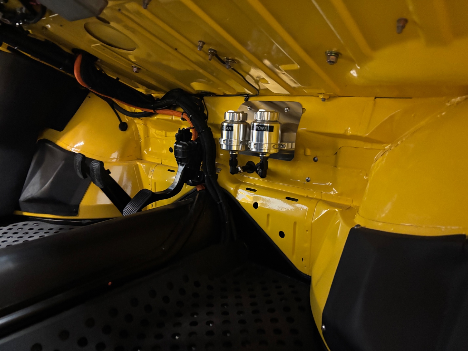 Vehicle photo 35