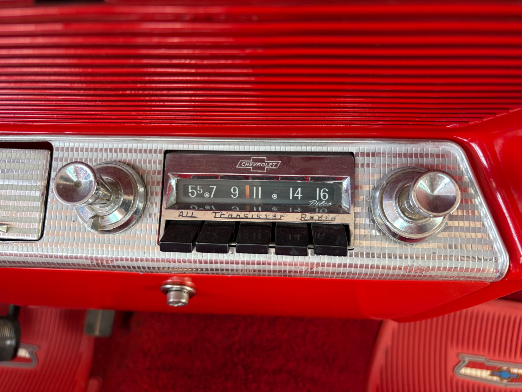 Vehicle photo 42