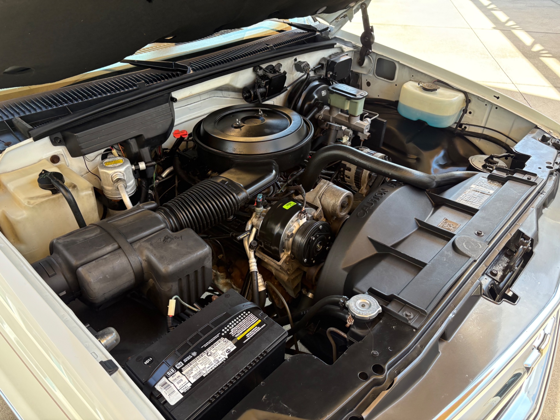 Vehicle photo 26
