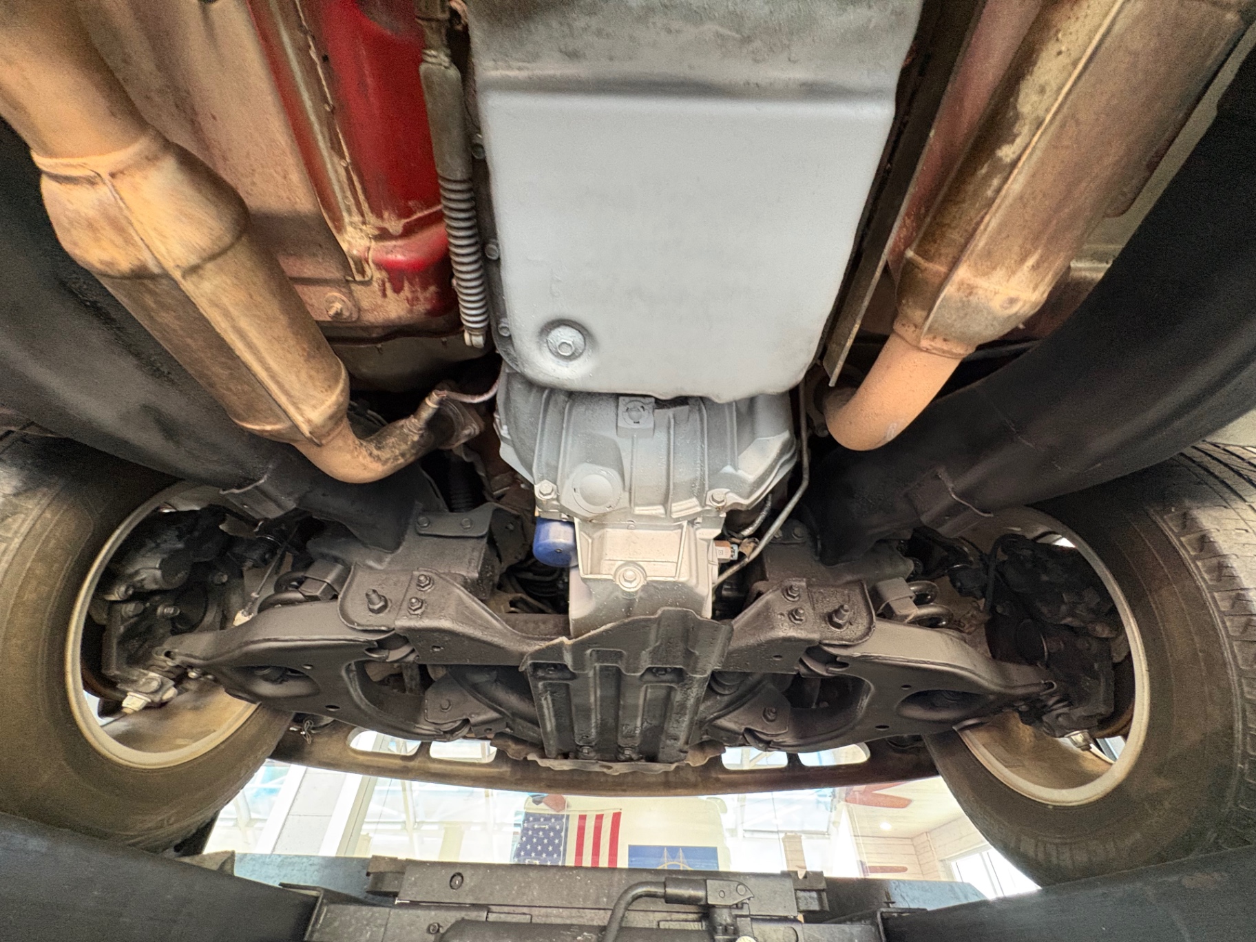 Vehicle photo 46