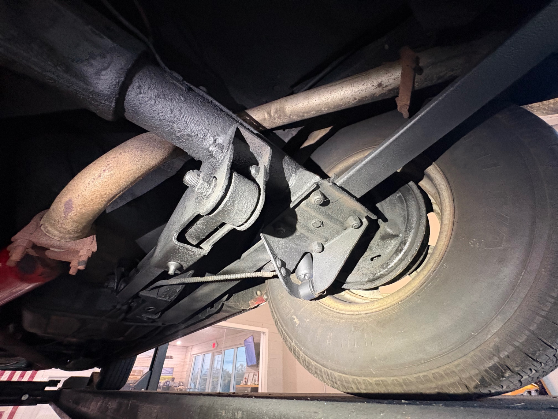 Vehicle photo 49