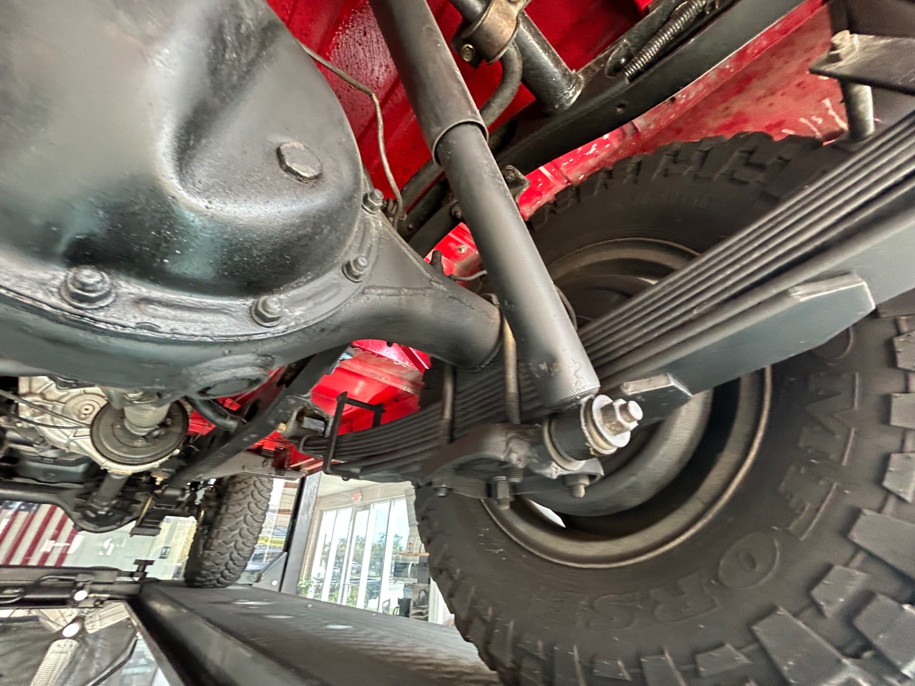 Vehicle photo 45