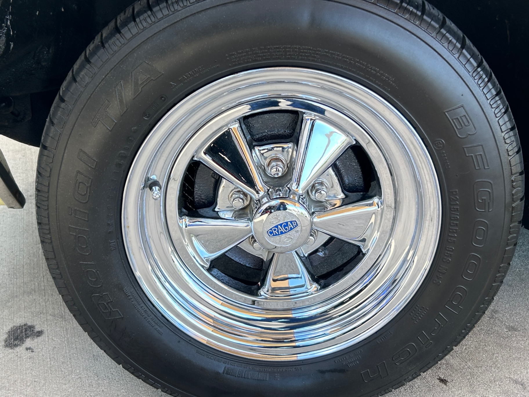 Vehicle photo 10