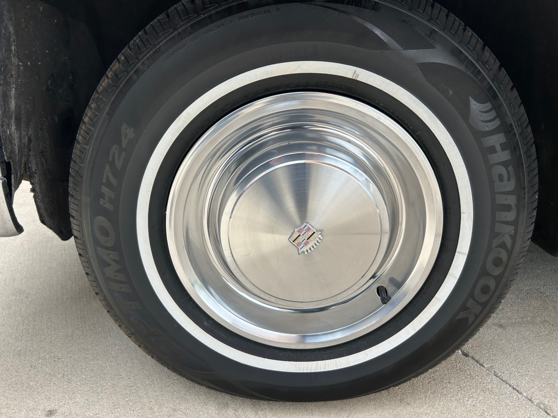 Vehicle photo 18