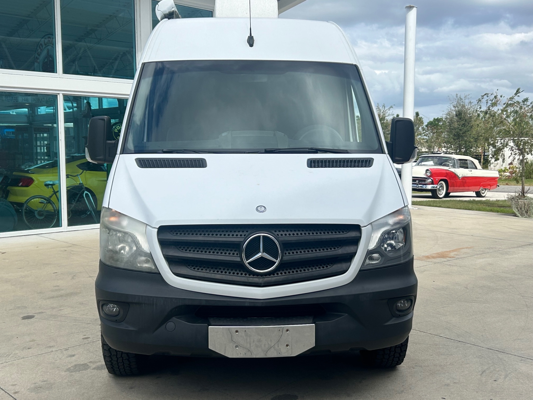 2014 Mercedes-Benz Sprinter Cargo Van Base photo 2