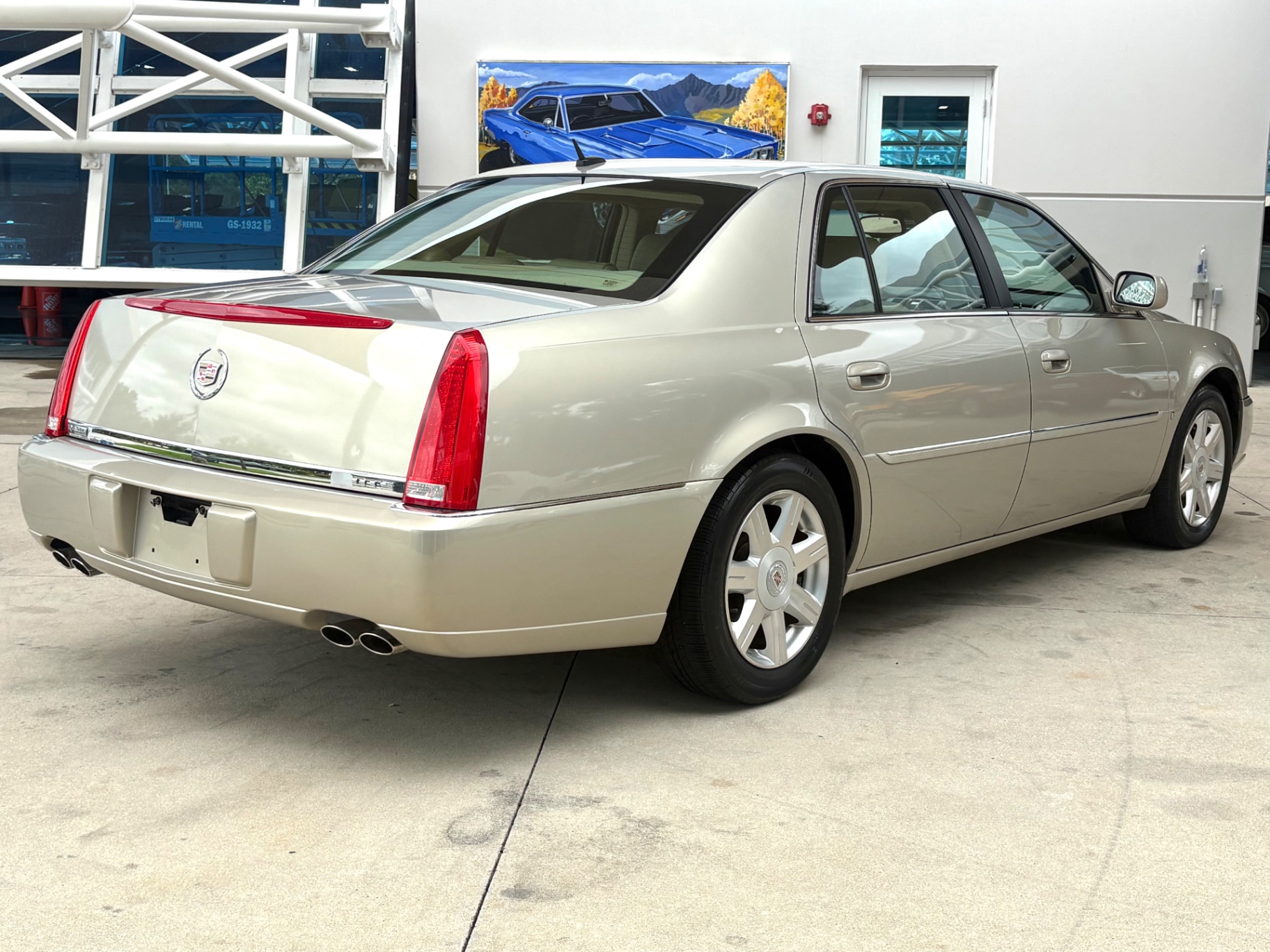 Vehicle photo 6