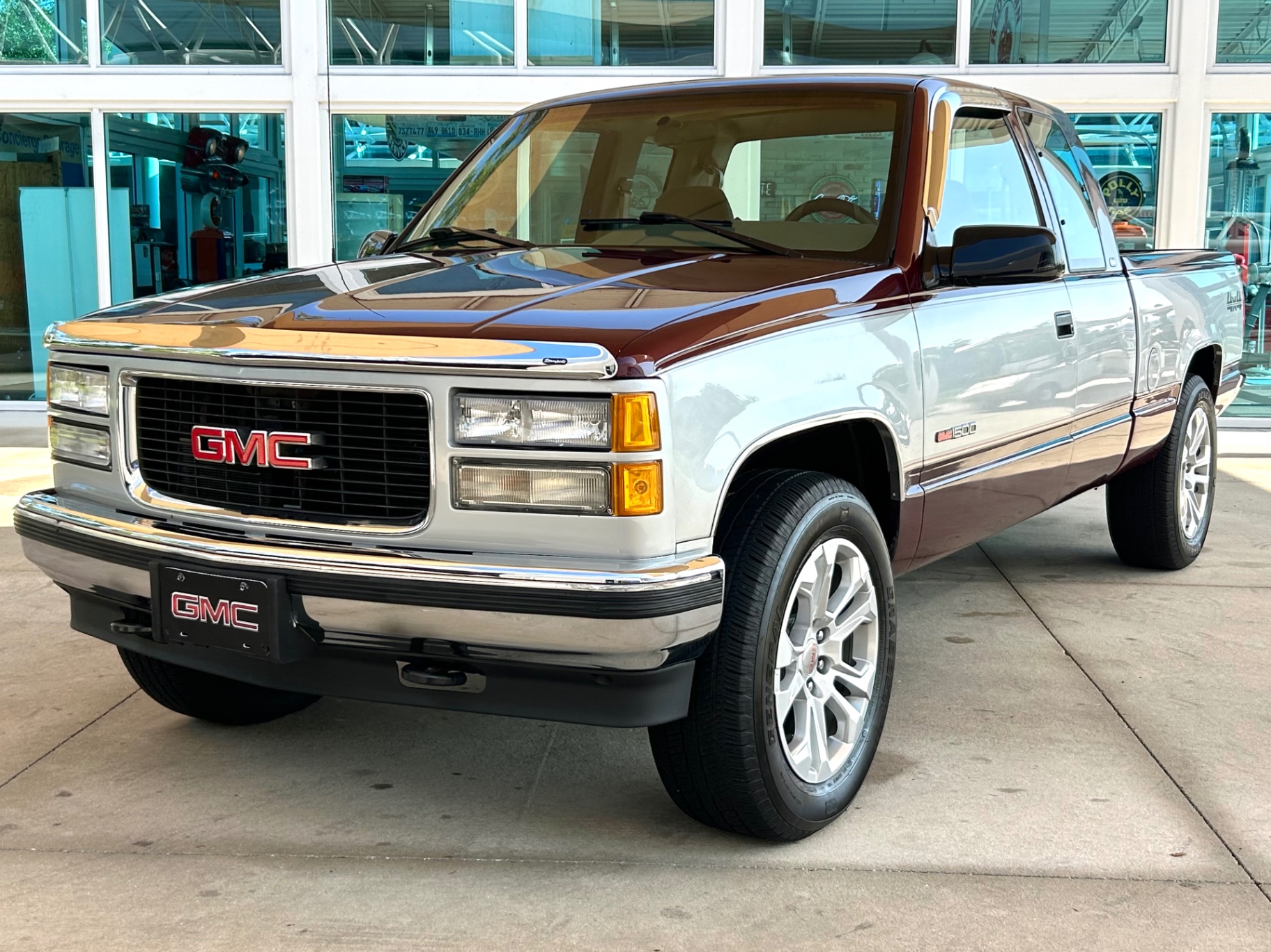 Vehicle photo 1