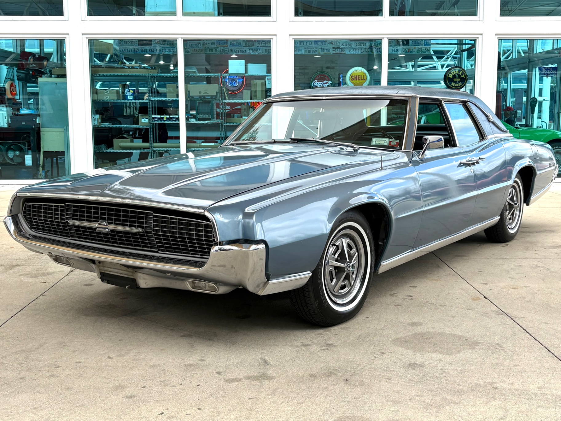 1967 Ford Thunderbird