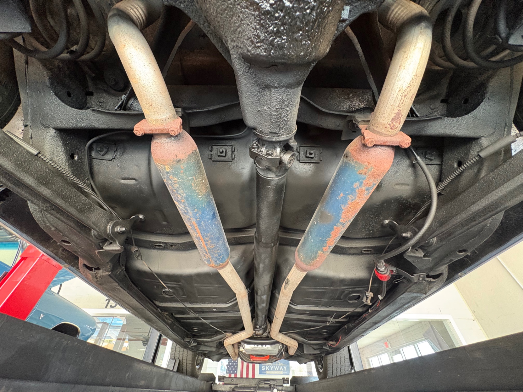 Vehicle photo 49