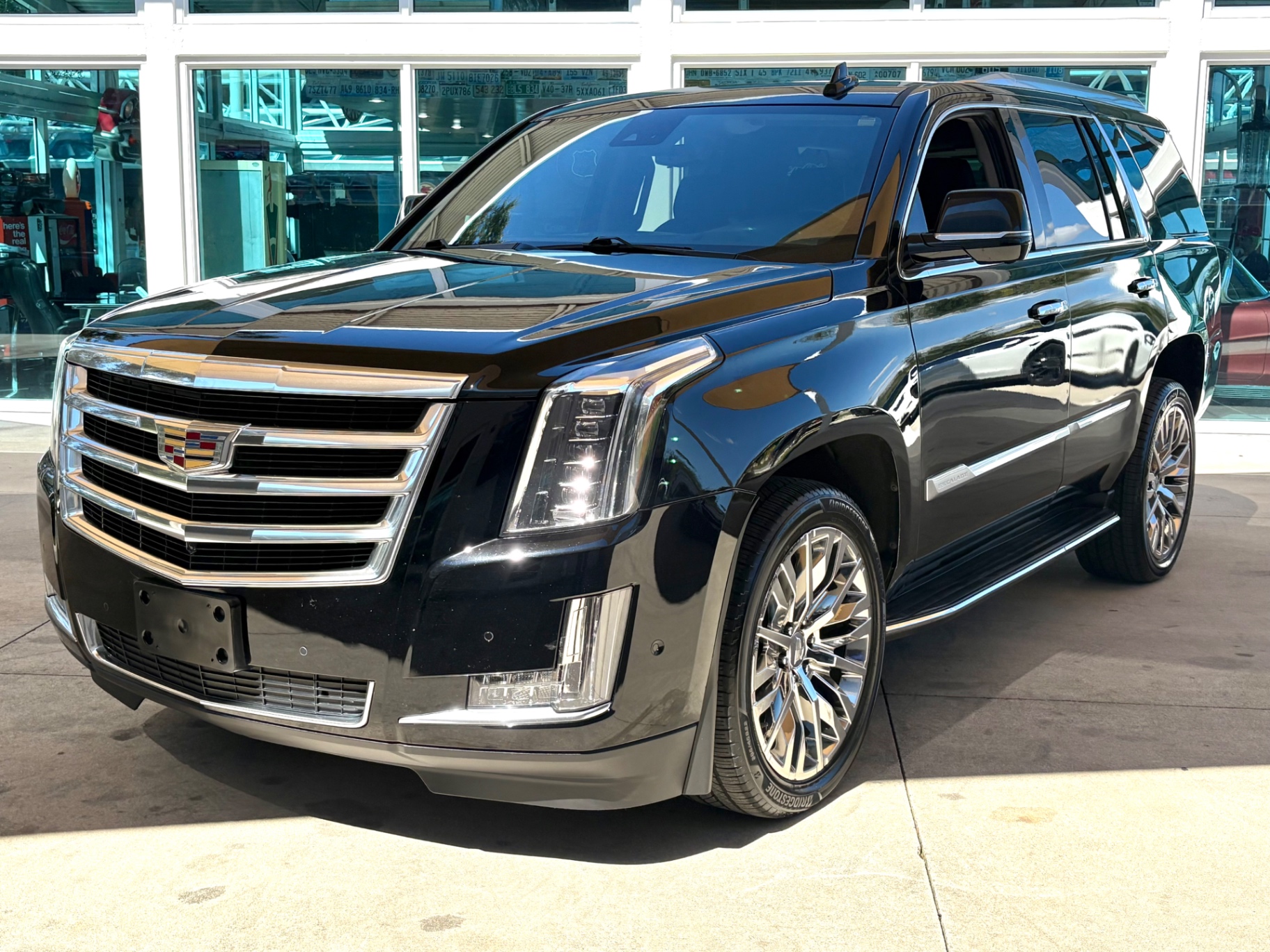 Vehicle photo 11