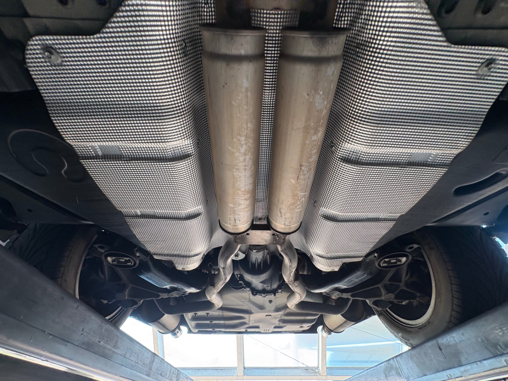 Vehicle photo 63
