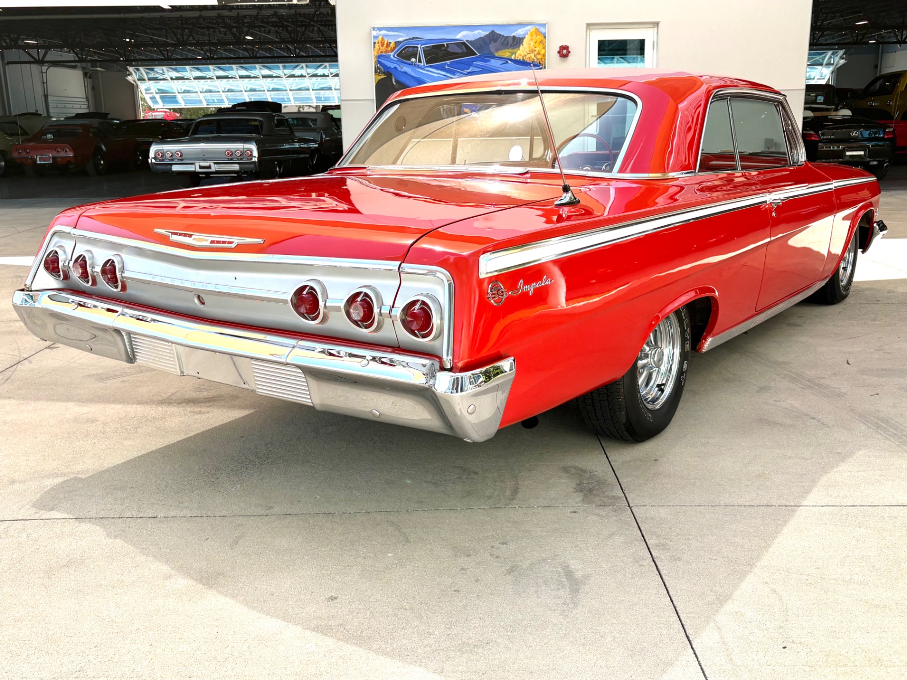 Vehicle photo 6