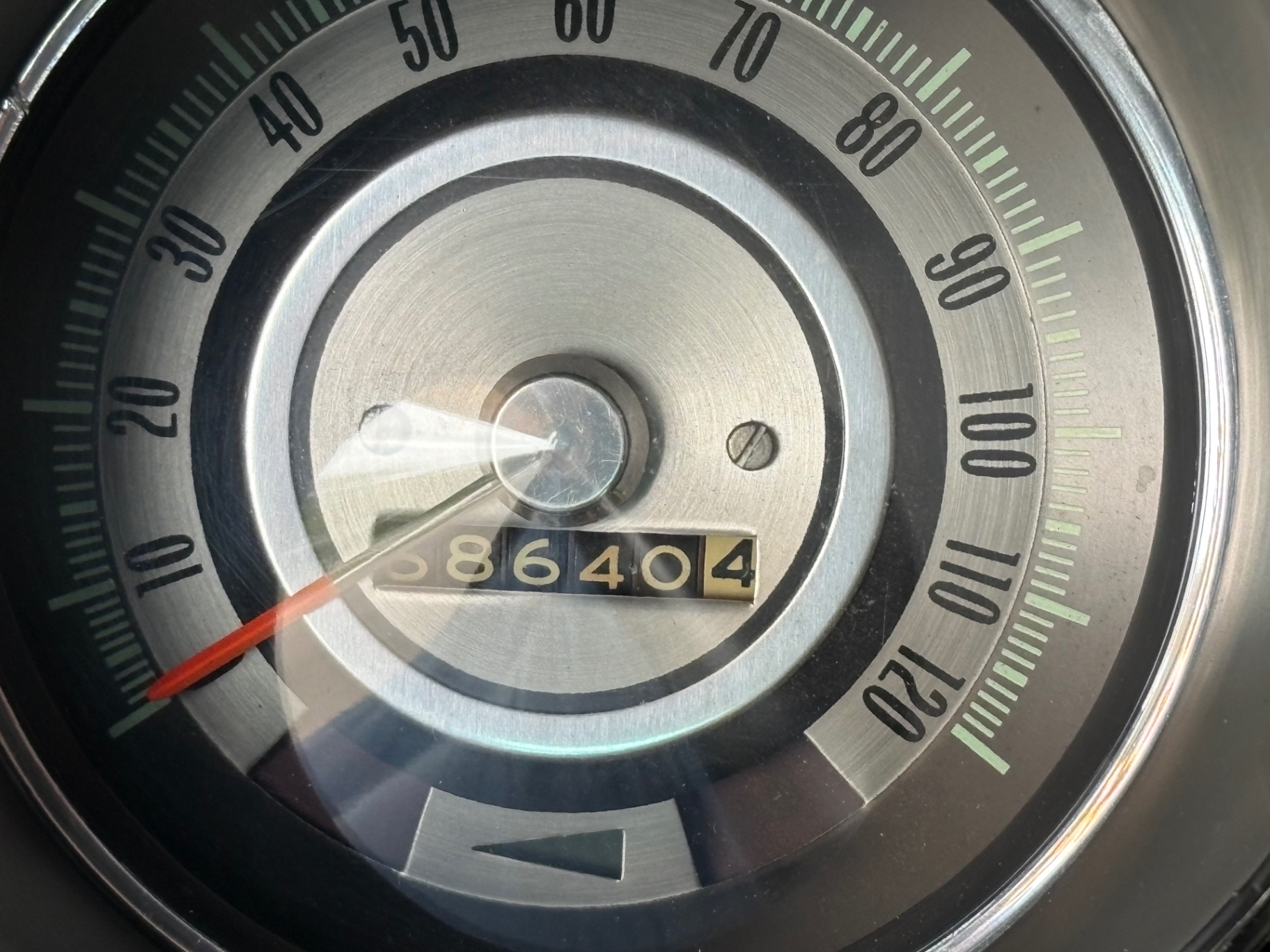 Vehicle photo 25