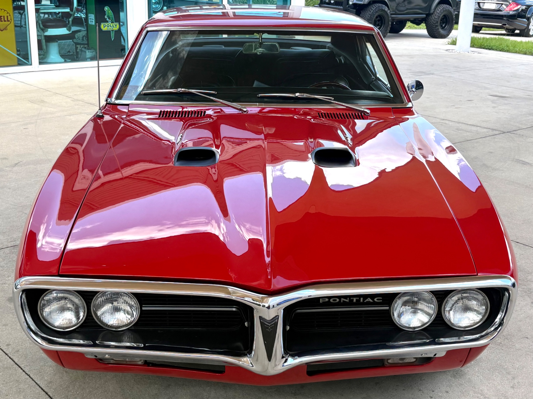 Vehicle photo 3